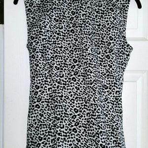 Sleeveless wrap shirt